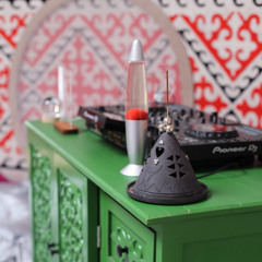 Cosmic Picnic Vol.25 mixed by Aidar (Small Yurt morning edition)