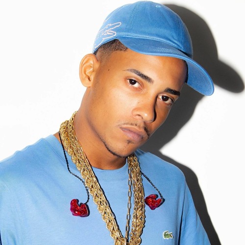 MC POZE - CPX TA TEGA - FT MC MANEIRINHO