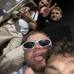 🏄🏽‍♂️🏄🏽‍♂️🏄🏽‍♂️