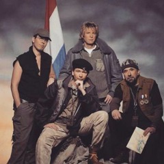 17-02-2004 Curry & the Crew 'Operation Iraqi Sunrise' (Dag 2 van 5) (Edit)