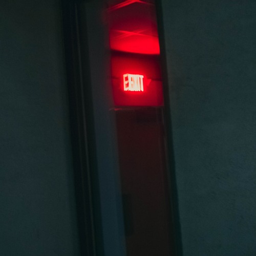 exit [dash]