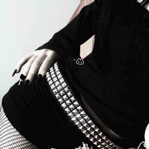 nasty girl ⚠