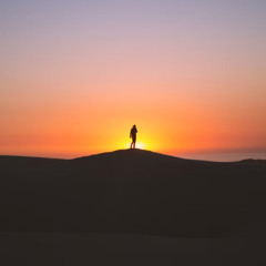 SUNRISE STROLL