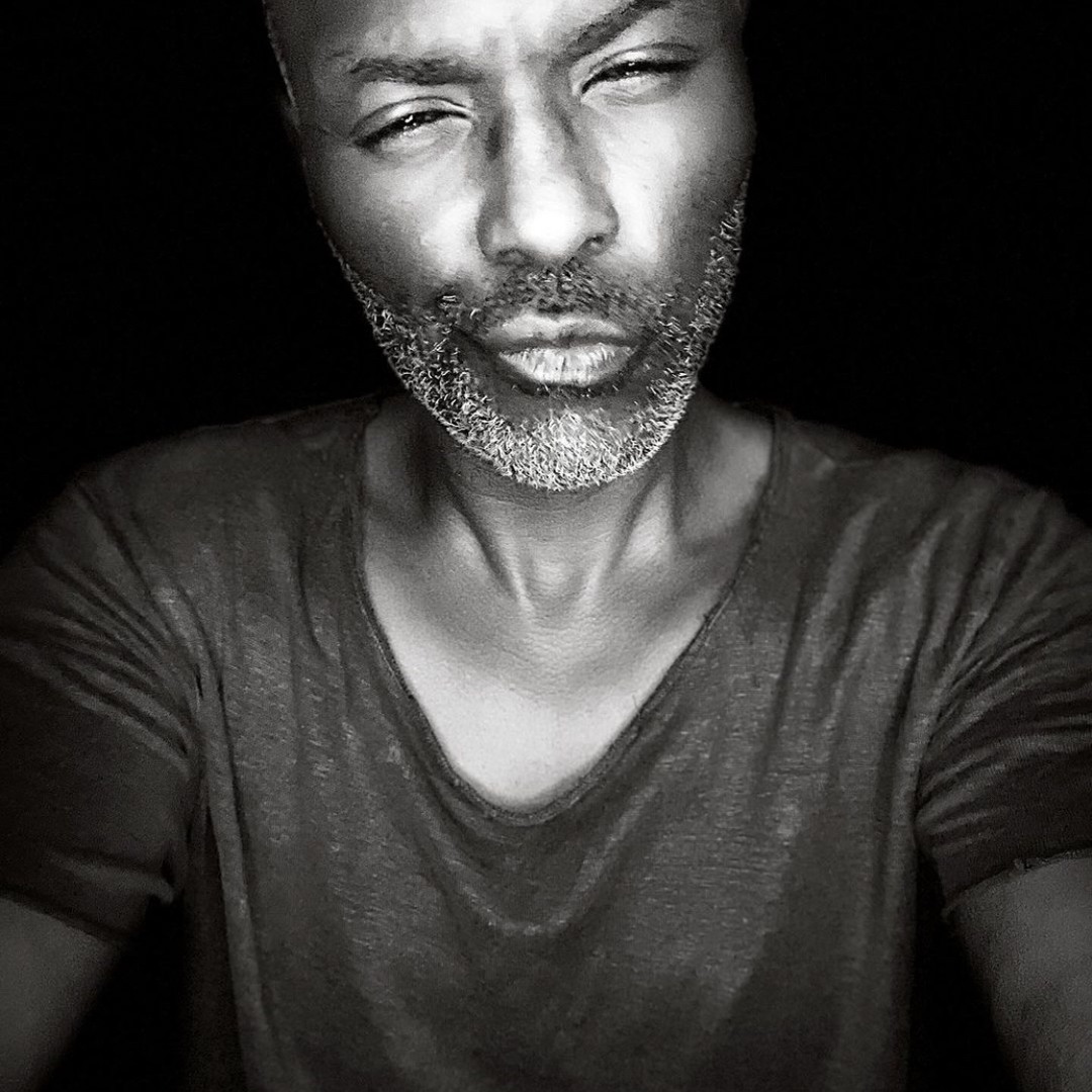 artworks-vMkE5pzAEnm90Bwa-