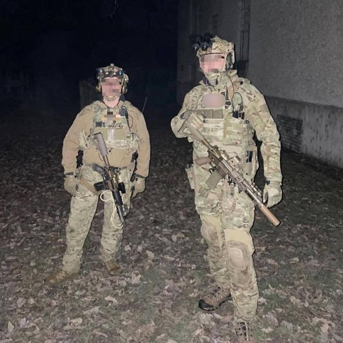 FCK FAMOUS GROUP - Живим і Мертвим