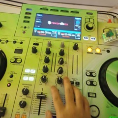 NST 2K25 SAI GON XA HOA × CHI YEU MINH EM.mp3