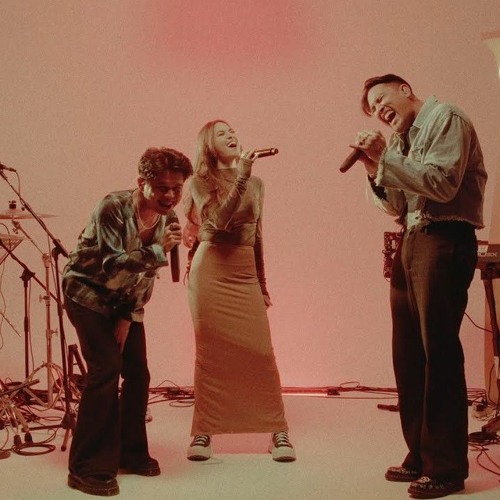 Mahalini, Juicy Luicy & Adrian Khalif - Sialan (Live Performance)
