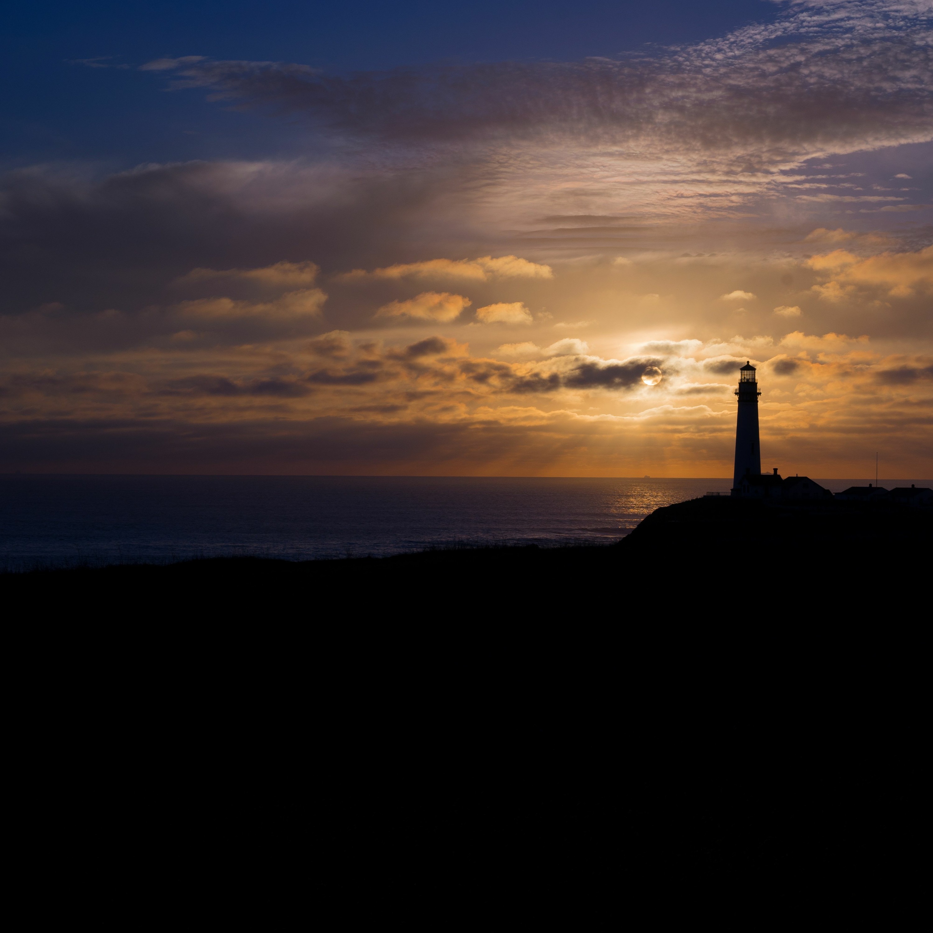 Lighthouse On A Cliff episode artwork