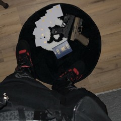 twin gloxks ft. kashcounti ( xangang & perc40 )