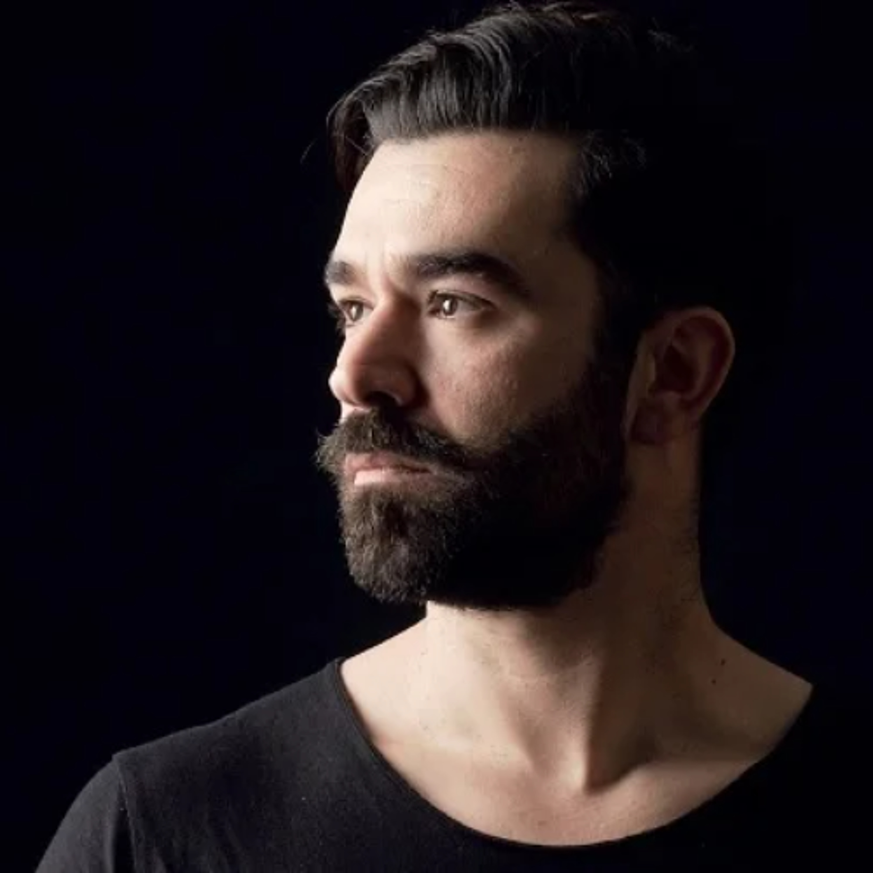 Podcast 622 BeeLiveWorld by DJ Bee  19.06.26 Side B Roberto Palmero Guest DJ