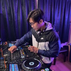 THERAPY ROOM 31 JAN MIX 2022 FEAT THE PROFESSOR