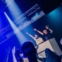 The Uprising en Johnny Pitch @ Feestboek the Party