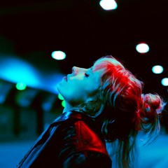 pecq - in the dark