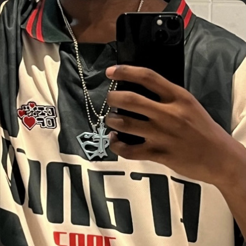 lucidd-wagyu (feat. lxnglivela)