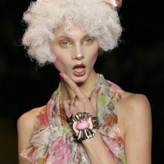 John Galliano Spring/Summer 2009(Soundtrack recreated by me)