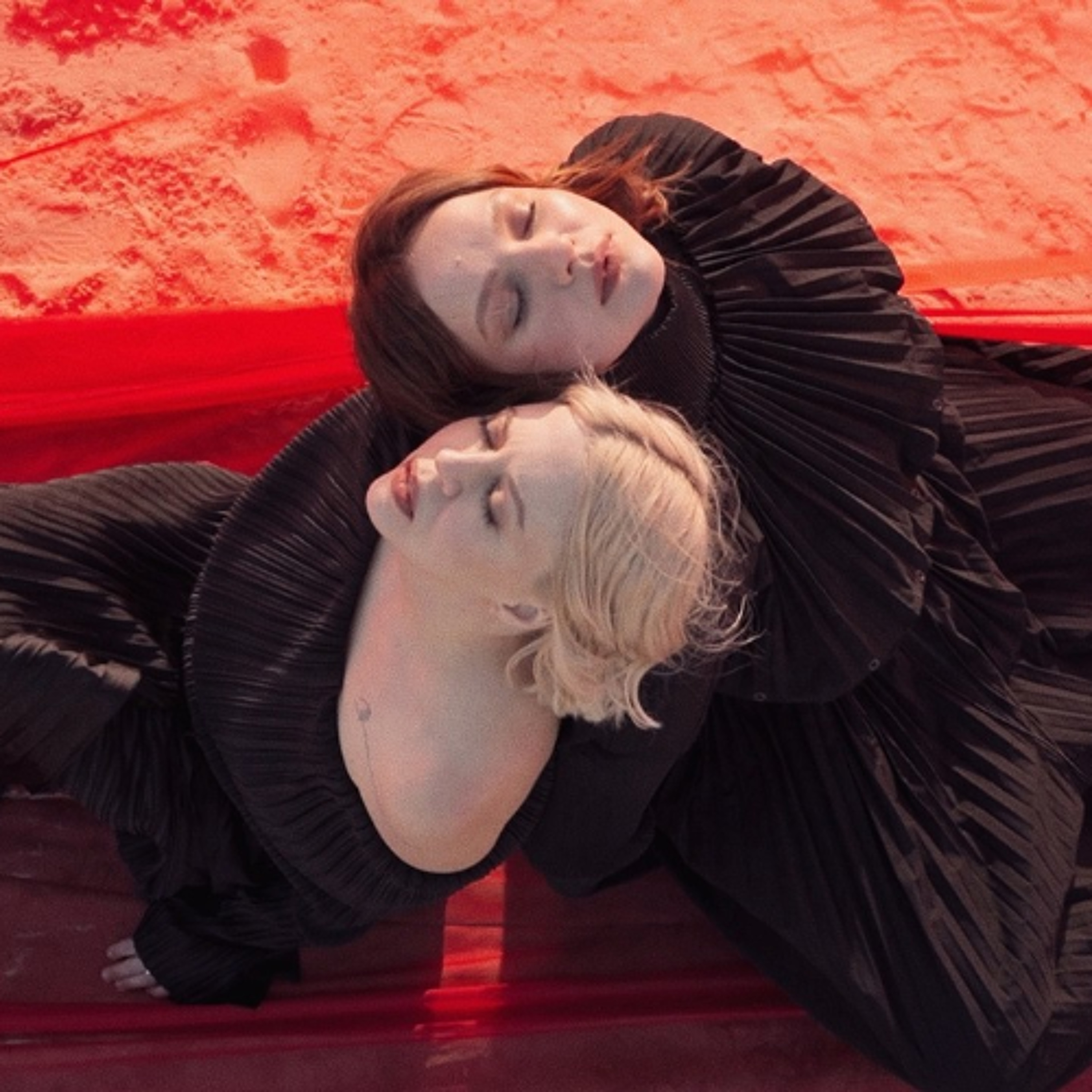 На вухах: Maryna Krut feat. Onuka "Поясни" episode artwork