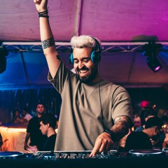 ON AIR 1 ANO // QUINTAL LOUNGE // SALVVI