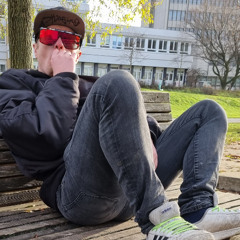 eIgEn sHiTs