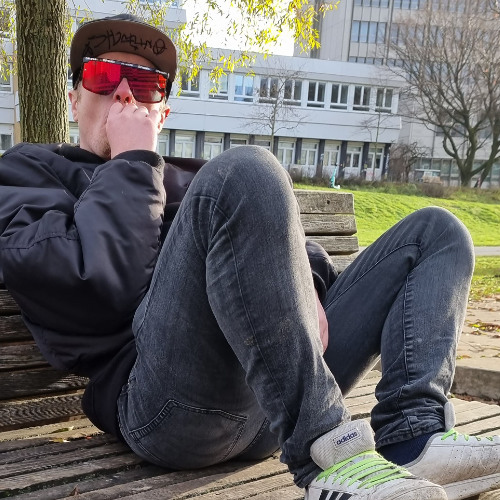 eIgEn sHiTs