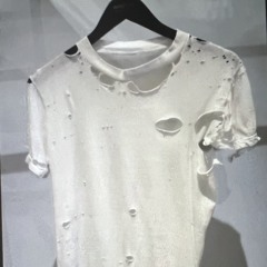 дырки в футболке (greyrock)