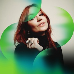 The Future 4 - Arielle Free