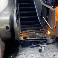 John's Vauxhall Nova SR Bass-Box Mega-Mix!!!! (UK Garage)