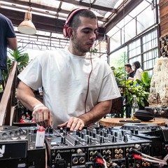 Santiago Aguilar Moderna club contest