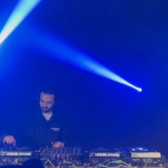 Archive Hall invites "MOMTABARE" - SHVG