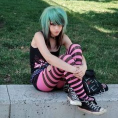 emo girls love melodic techno <3