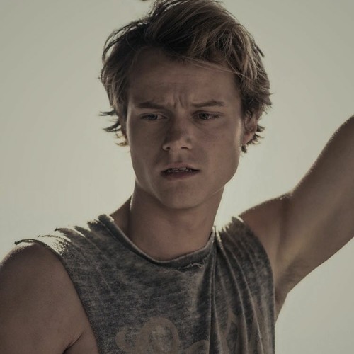 it felt great to be a liar (wear headphones)