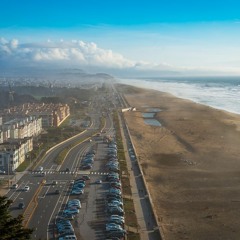 MOONSET / OCEAN BEACH