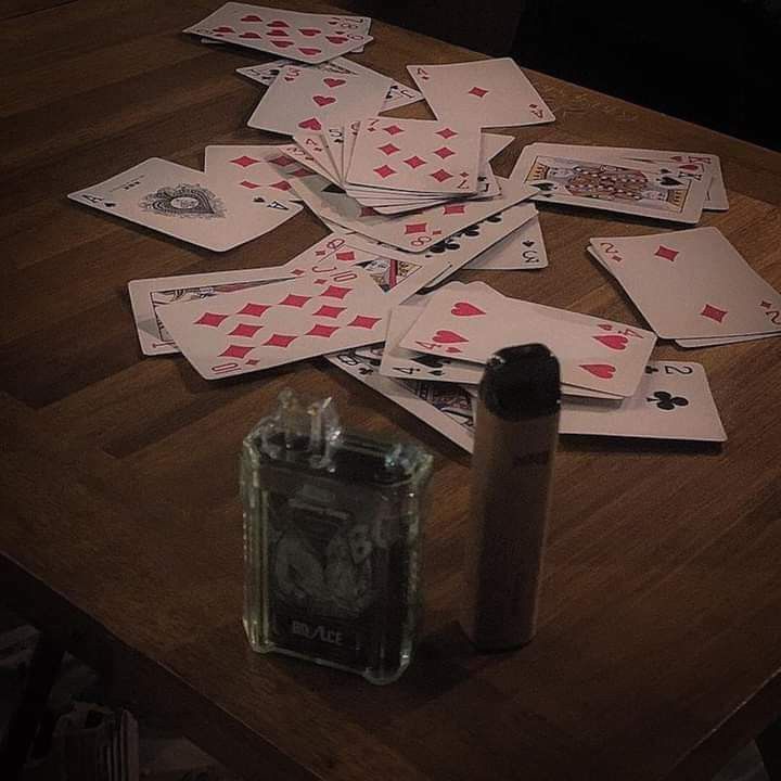 EM LÀ KẺ ĐÁNG THƯƠNG _Remix