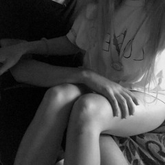 عاشق وناذر حياتي شفت بعيونك وطن