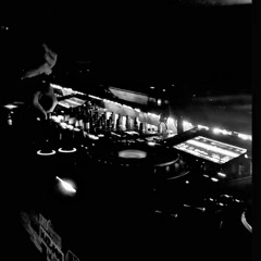 Wake Up Chicago! 7AM Live @ Spybar