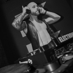 Boi @ Hunter: Rump Rider (2nd Birthday)/ Electrowerkz