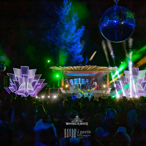 Wicked Woods 2022, Unicorn Lounge set