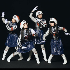 sensxi lee & Pretty Plott - job hunting