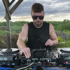 Querox Live stream above the jungle (Ephimera Tulum, Mexico)