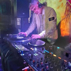 bouncy techno vinyl set 3.11.24