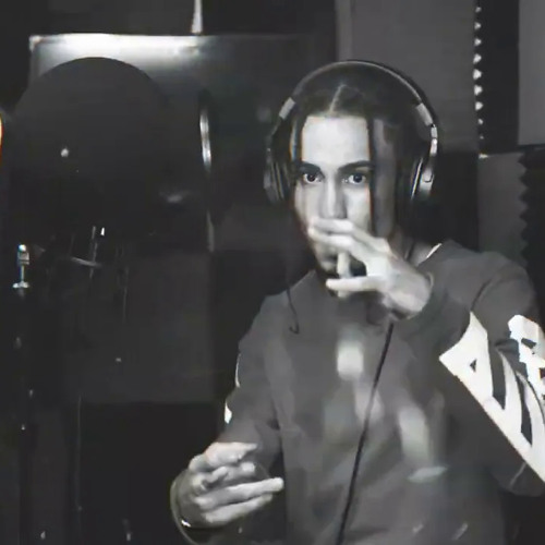 STUCK TO THE WEB - ONE MIC CYPHER