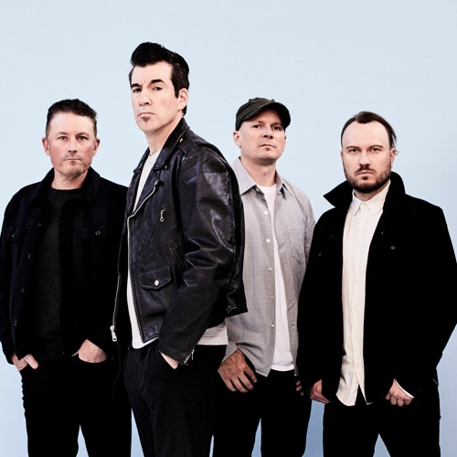Interview with Theory of a Deadman