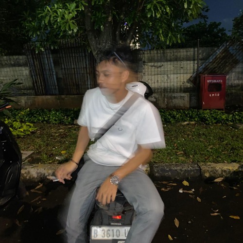 ECKO SHOW, JUAN REZA, CHESYLINO - ORANG BARU LEBE GACOR (Official Music Video).mp3