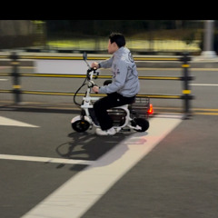 #나손XX인데스피커틀면잡뒤건다