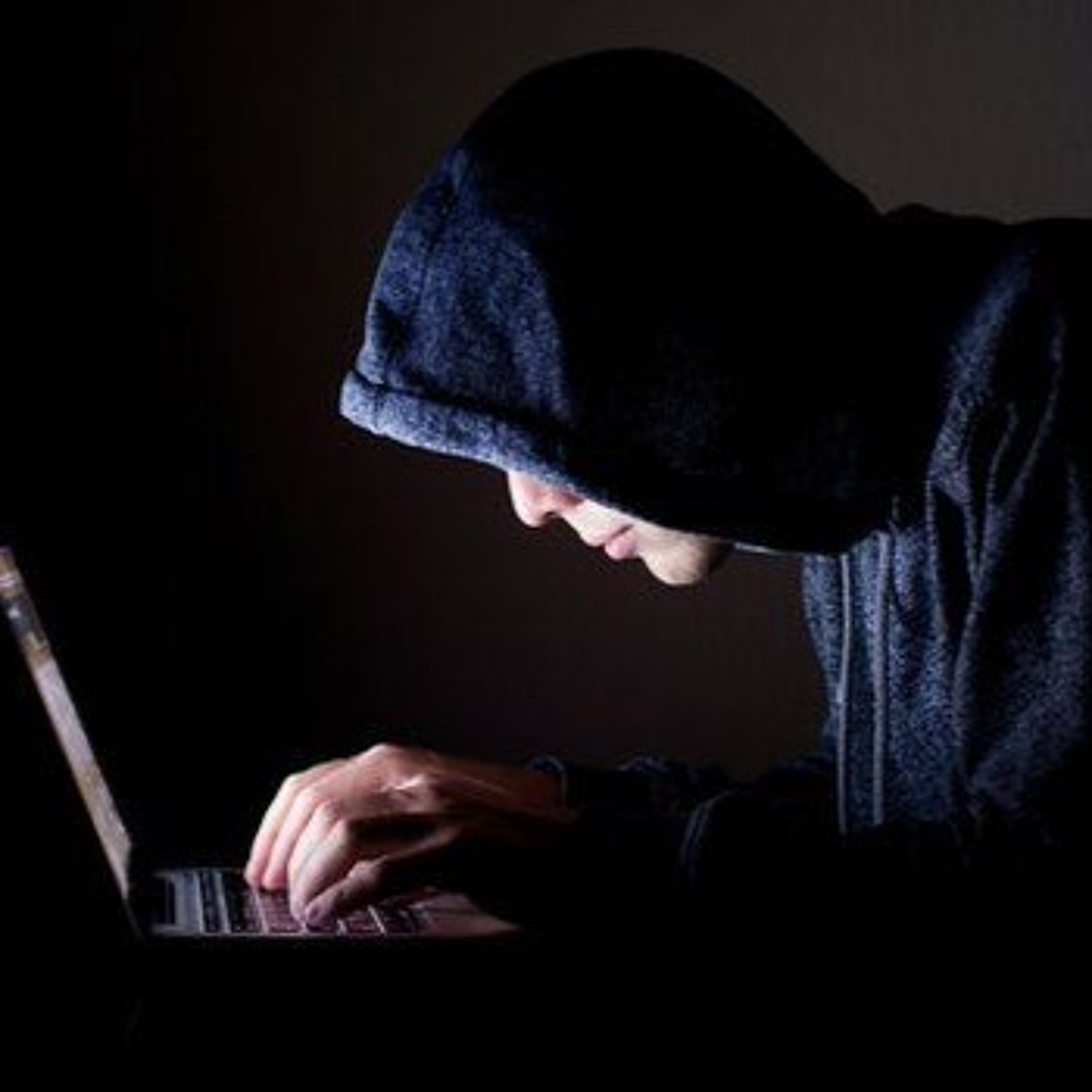 Hackers Using Social Media to 'Stalk' Potential Victims (26.04.21) episode artwork