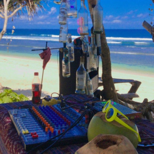 Stream Recorded on the BEACH.WAV by ♛♔ | Listen online for free on ...