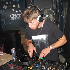 Fugitive | Dub, Grime, Hardgroove & Jungle Set | Rabbithole Radio x Dalston Den | 22/09/25