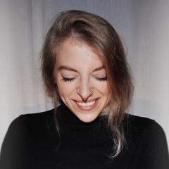 Paula Hilton In The Mix
