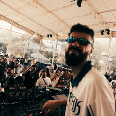 b.Fonki @ Abstract Level One | Closing Set