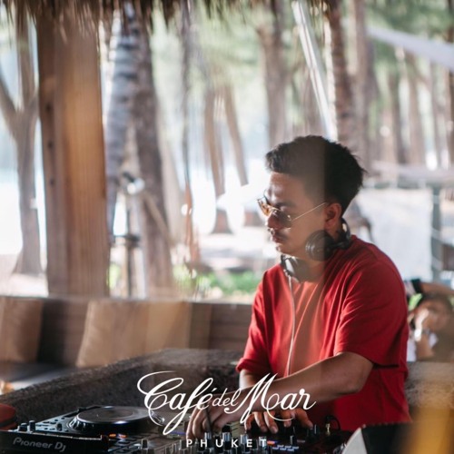 Notto Phatsawut Live @ Cafe Del Mar Phuket