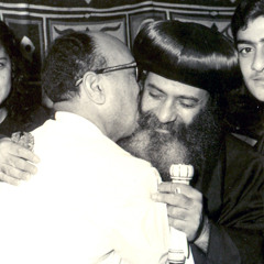 قصيدة أحقًا كان لي أمٌ فماتت؟